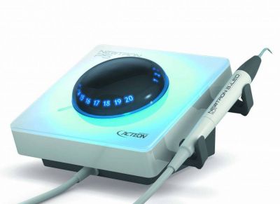 Newtron P5 B.LED Ультразвуковой скалер с подсветкой