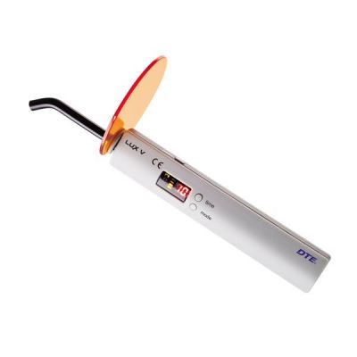 LUX V Полимеризационная беспроводная лампа